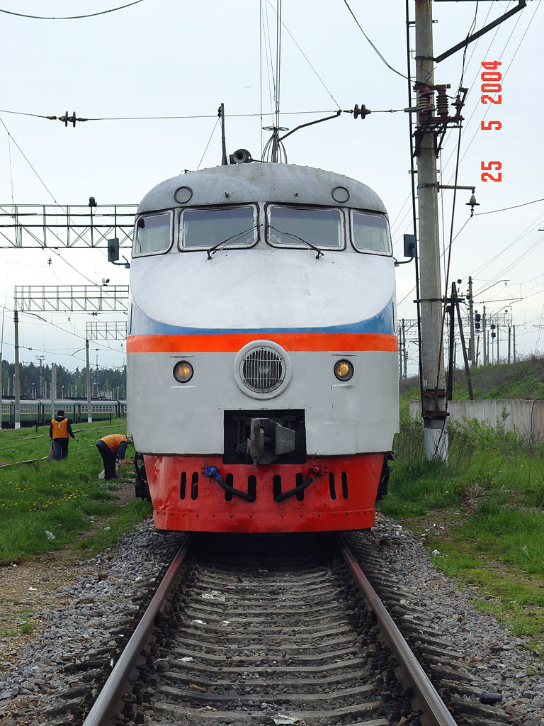 ЭР200