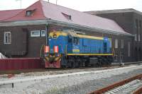 18-001