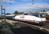  Renfe . 