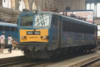 V63-152