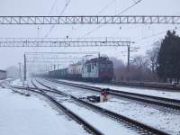 82-083