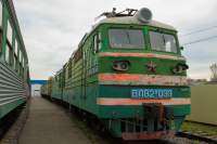 82-033