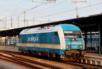  223 068