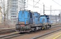  742 381-7