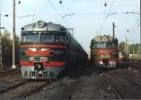  1-250  2-906
